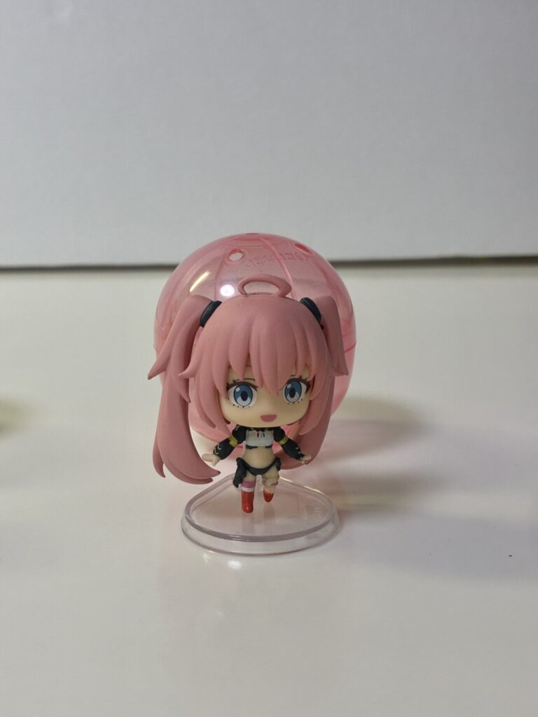 『転生したらスライムだった件カプセルフィギュアコレクション』　ピンク色カプセルがミリム