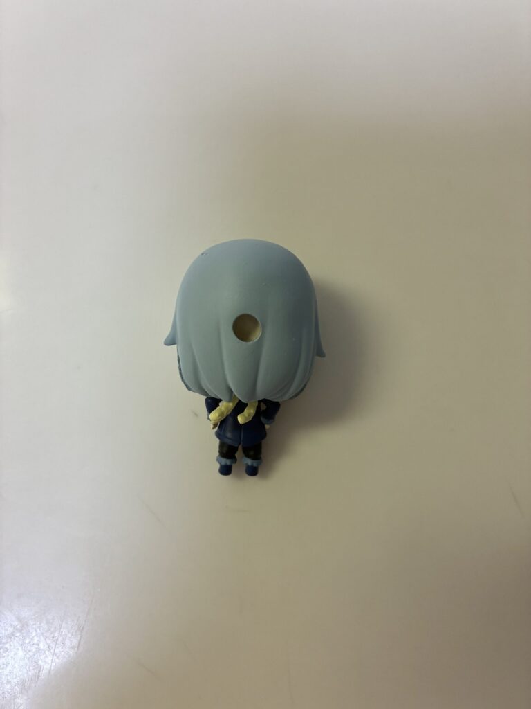 リムルのフィギュアの後面